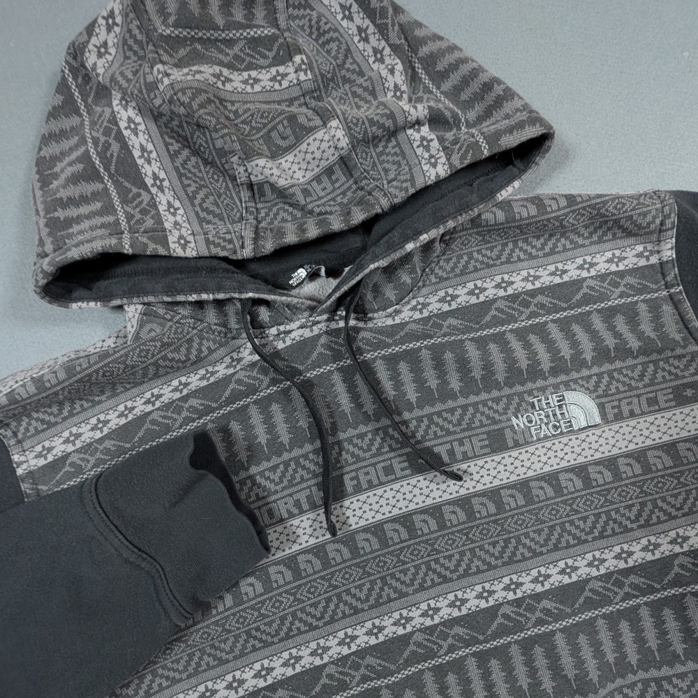 The North Face Hoodie Mens Size XL Fair Isle Pine Tree Logo Pullover Sweatshirt